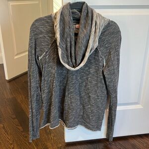 FP Beach light weight, long sleeve top - size Small